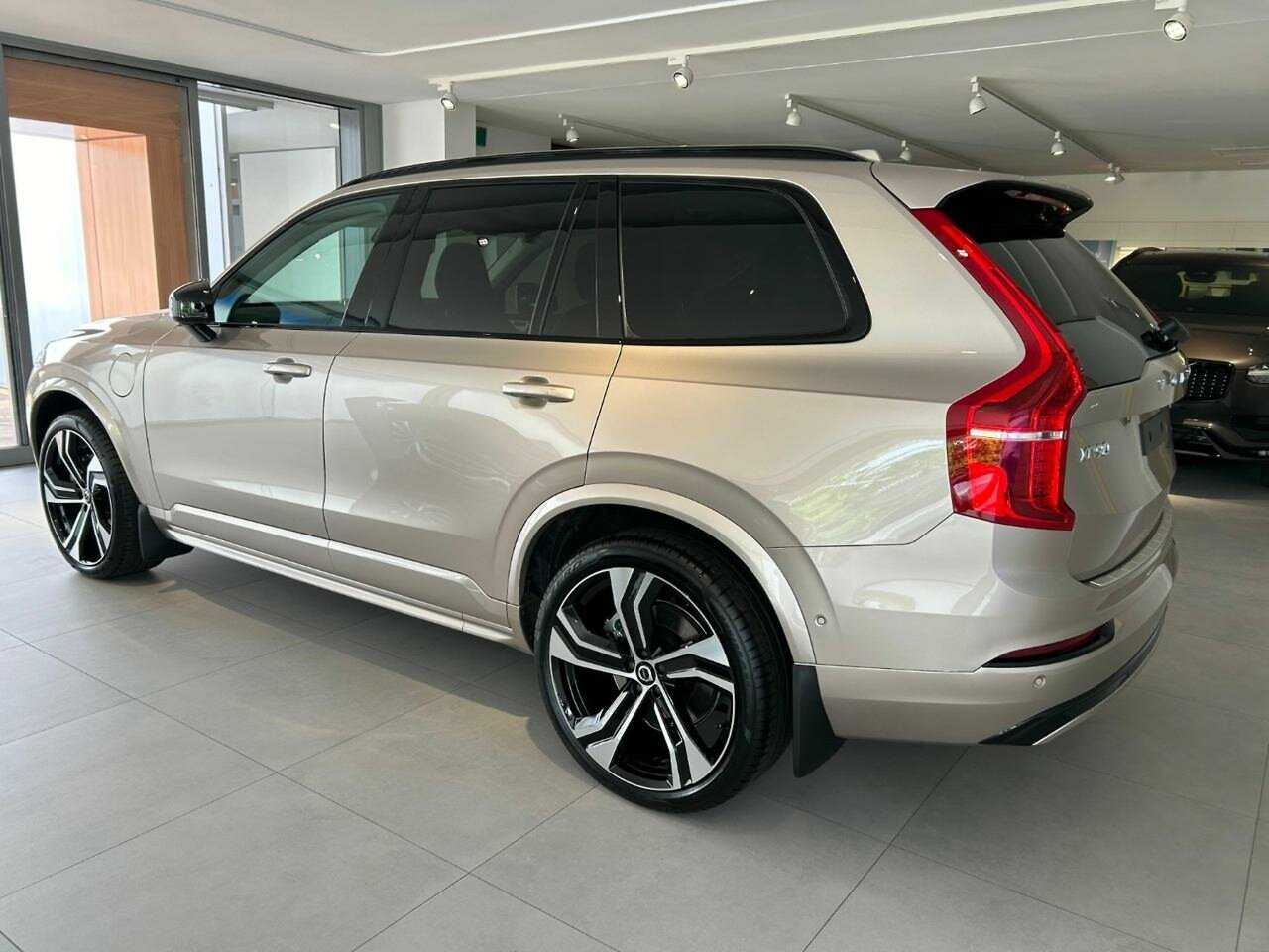 Volvo  XC90 Recharge Ultimate, T8 Plug-In Hybrid, Electric/Petrol, Dark, 7 Seats