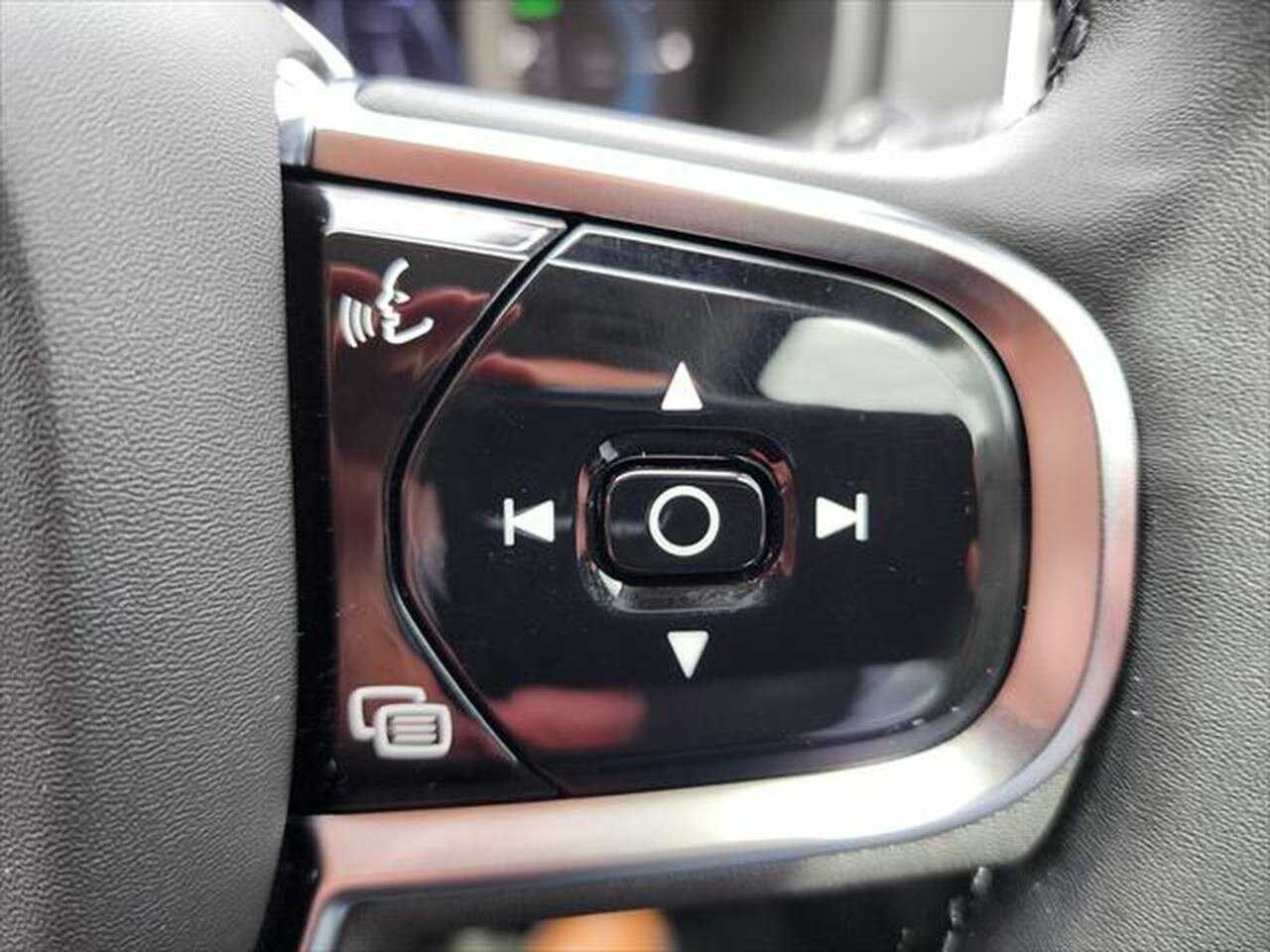 Volvo  XC90 Recharge Ultimate, T8 AWD plug-in hybrid, Electric/Petrol, Dark, 7 Seats