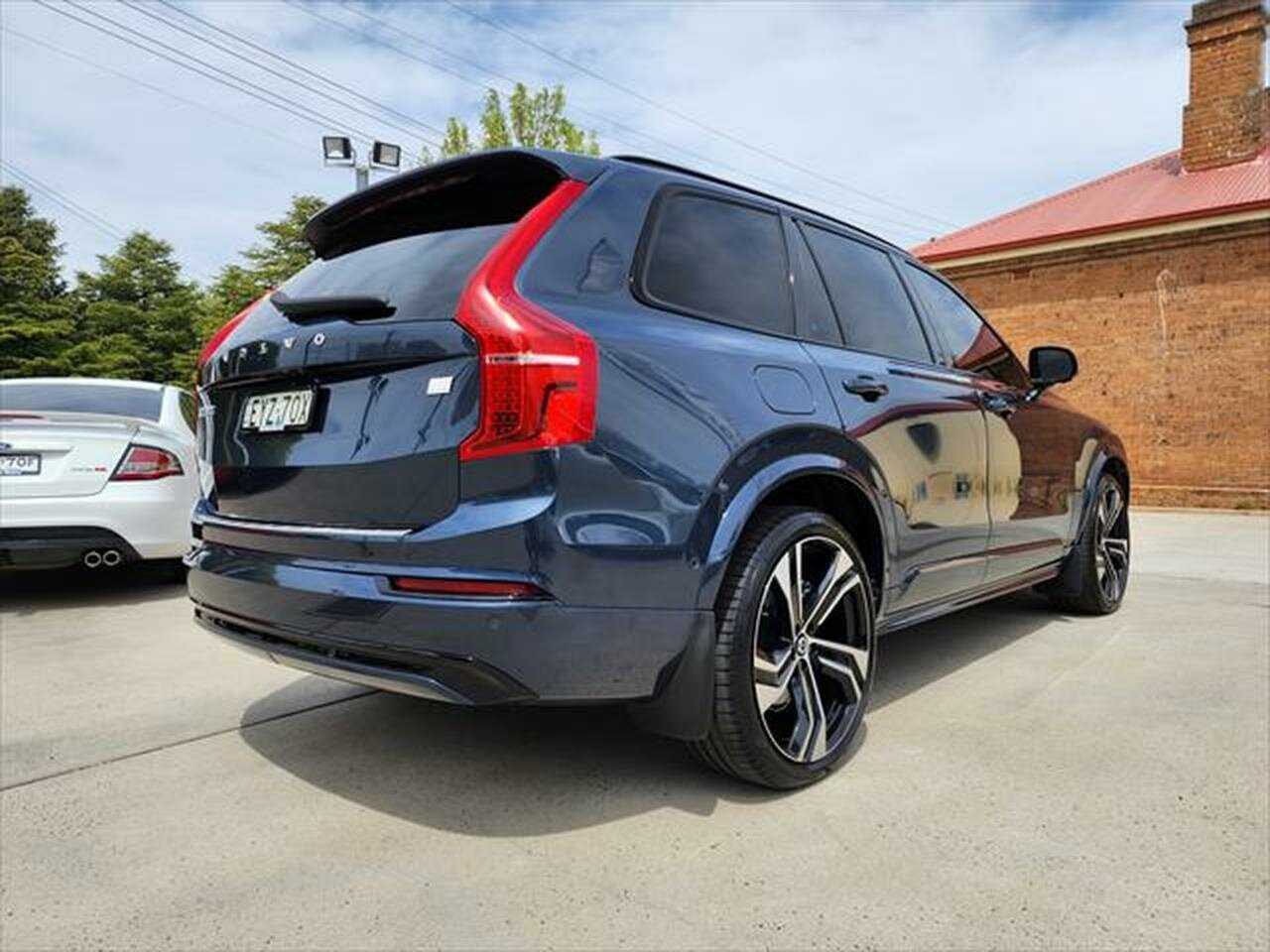 Volvo  XC90 Recharge Ultimate, T8 Plug-In Hybrid, Electric/Petrol, Dark, 7 Seats