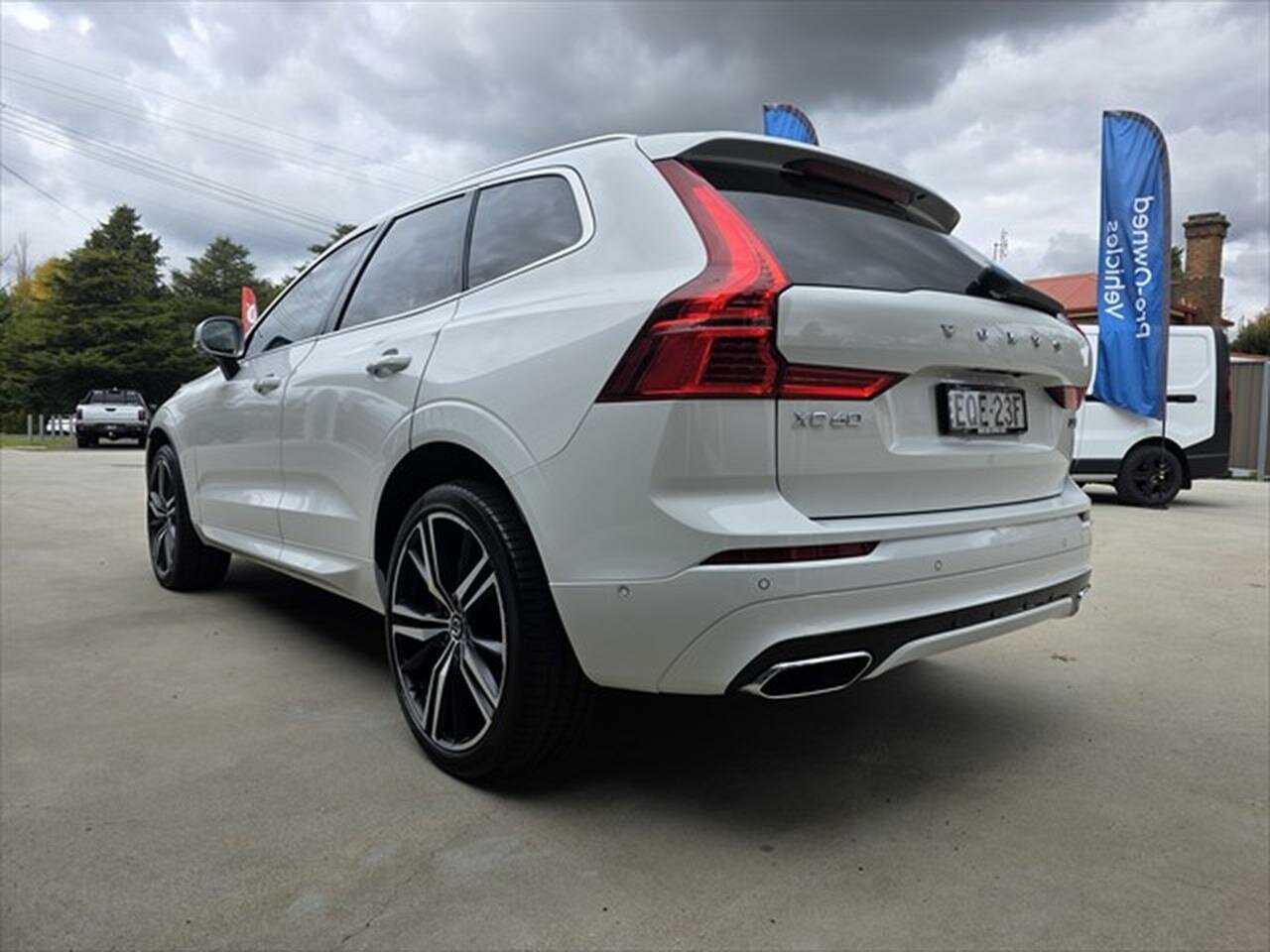 Volvo  XC60 D5 R-Design