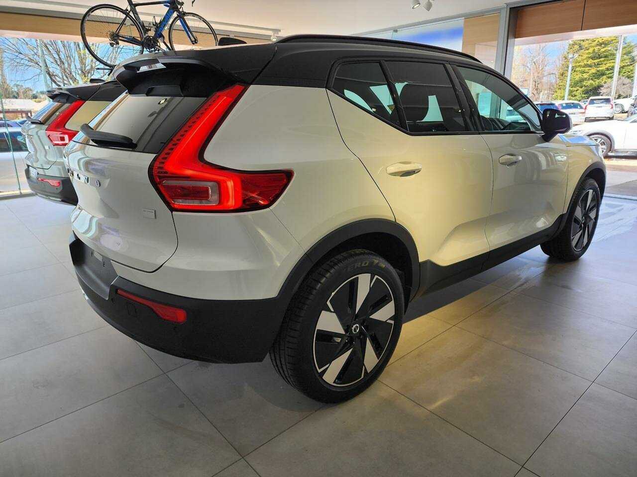 Volvo  XZ MY24 Recharge Pure Electric