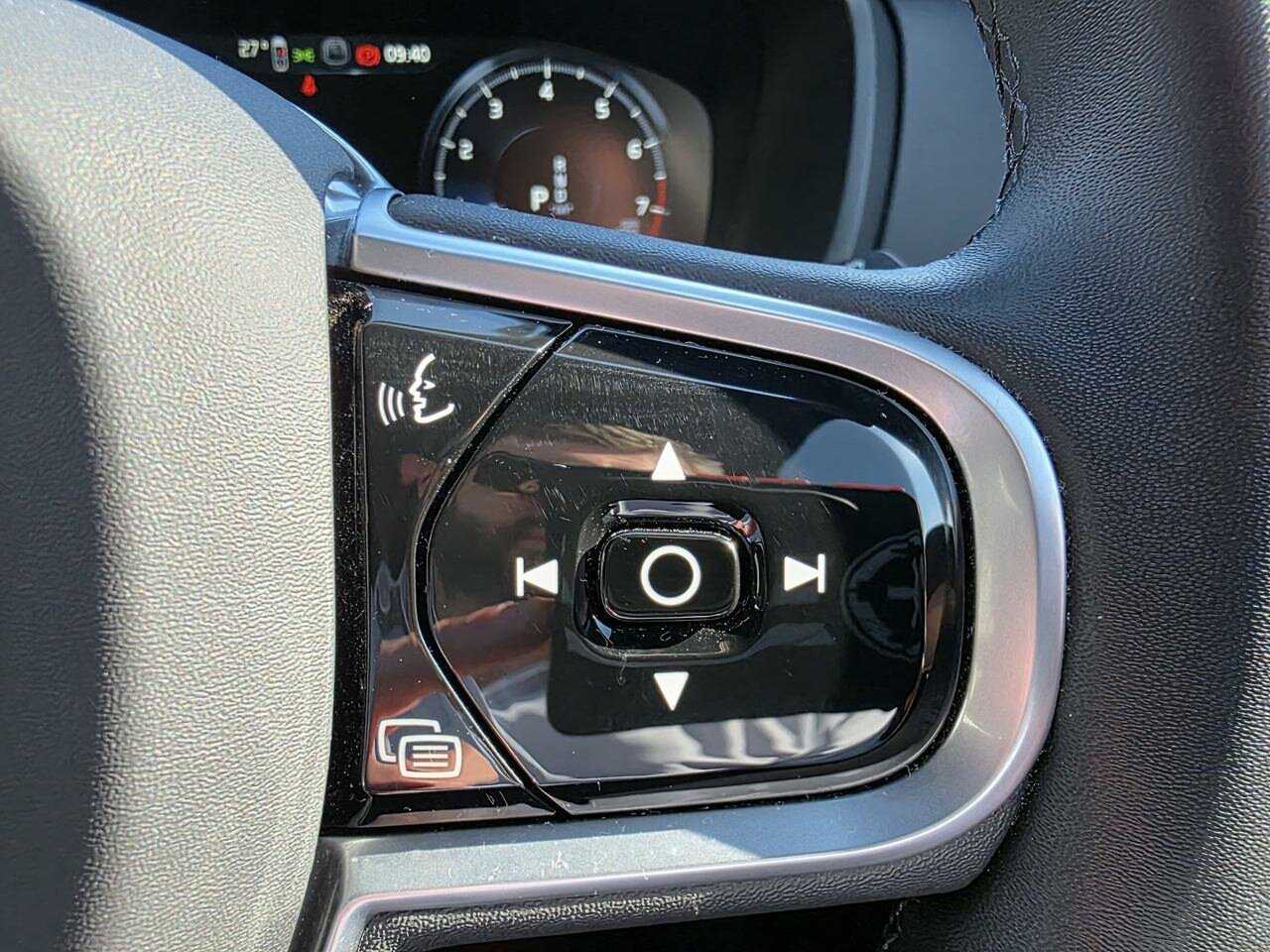 Volvo  XC90 R-Design, B6 AWD mild hybrid, 7 Seats