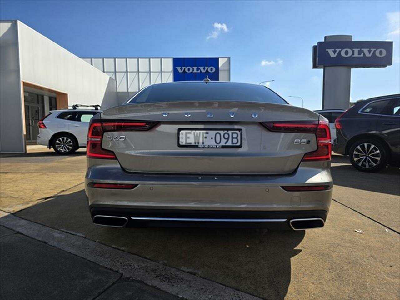 Volvo  S60 Inscription, B5 AWD mild hybrid