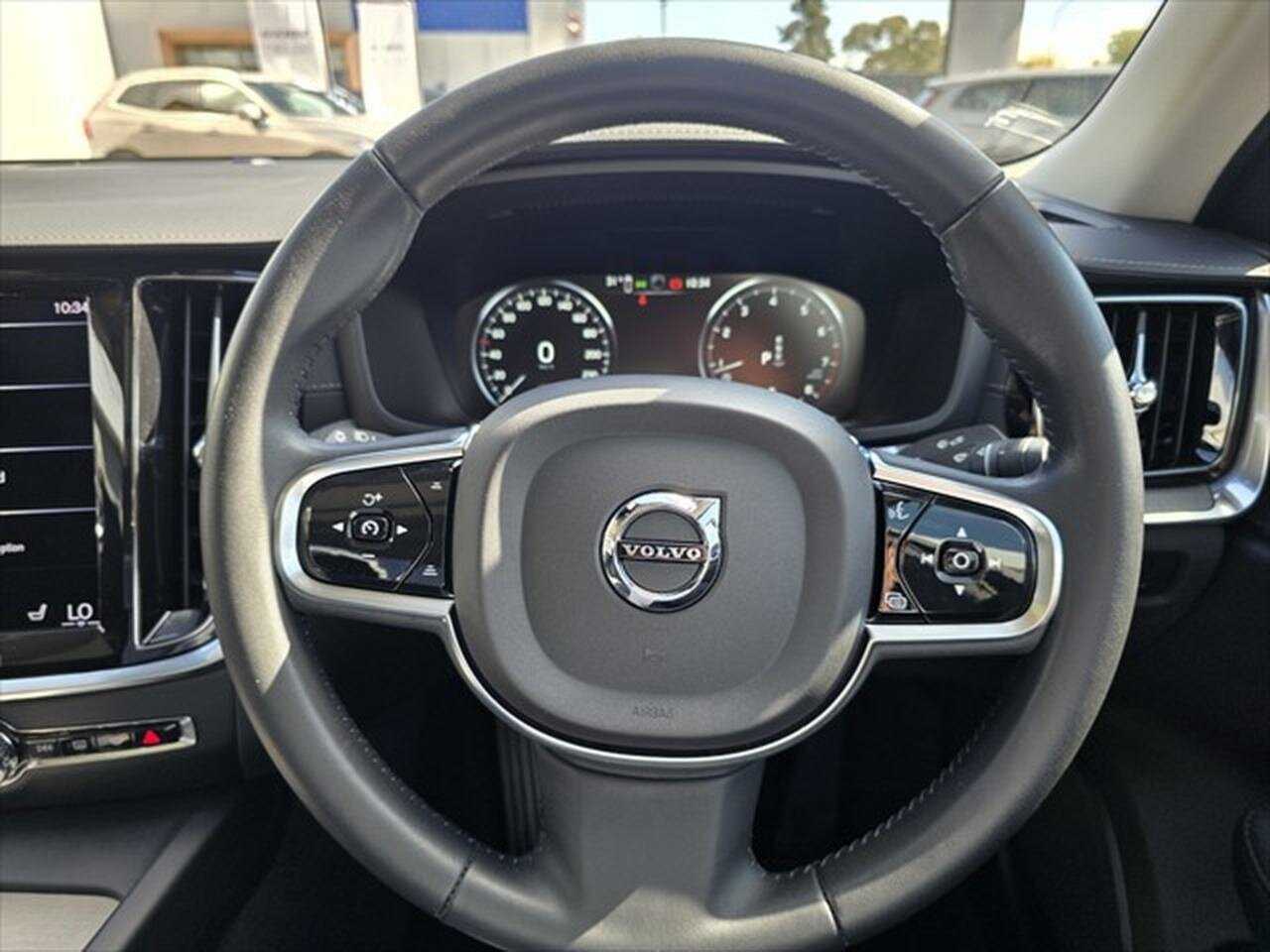 Volvo  S60 Inscription, B5 AWD mild hybrid