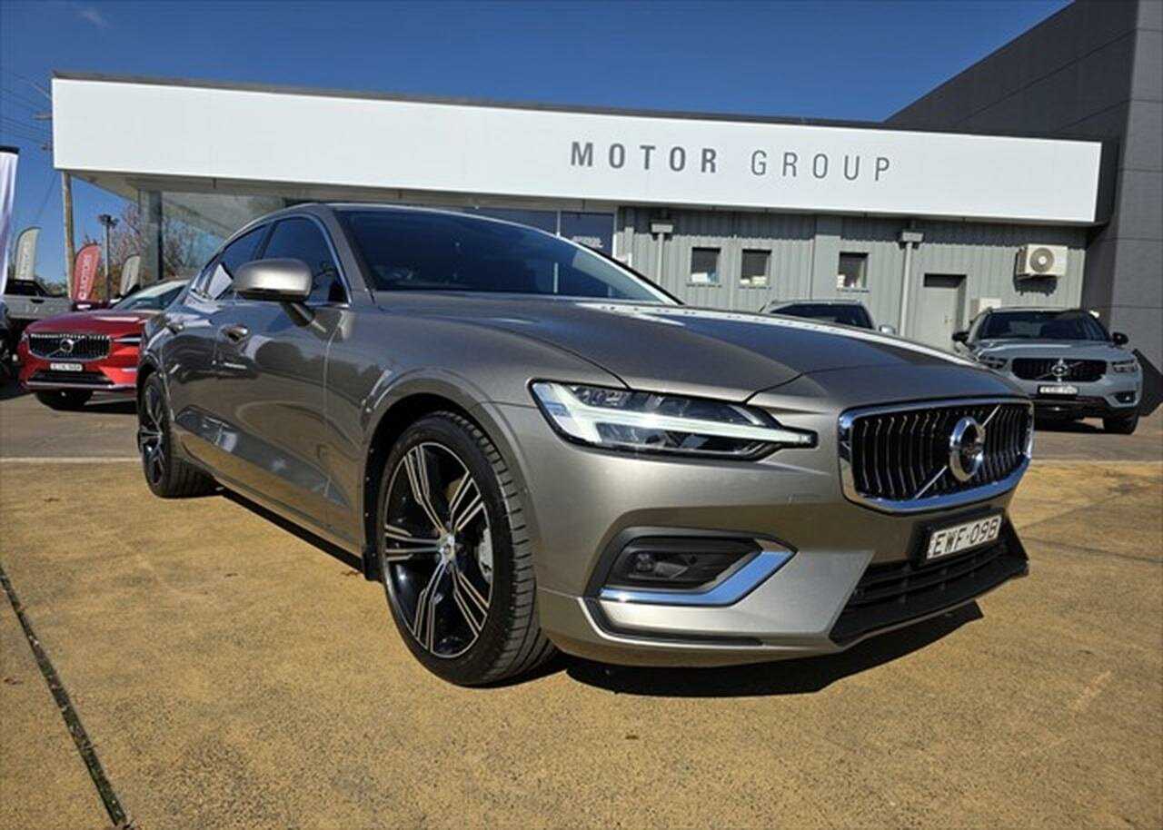 Volvo  S60 Inscription, B5 AWD mild hybrid