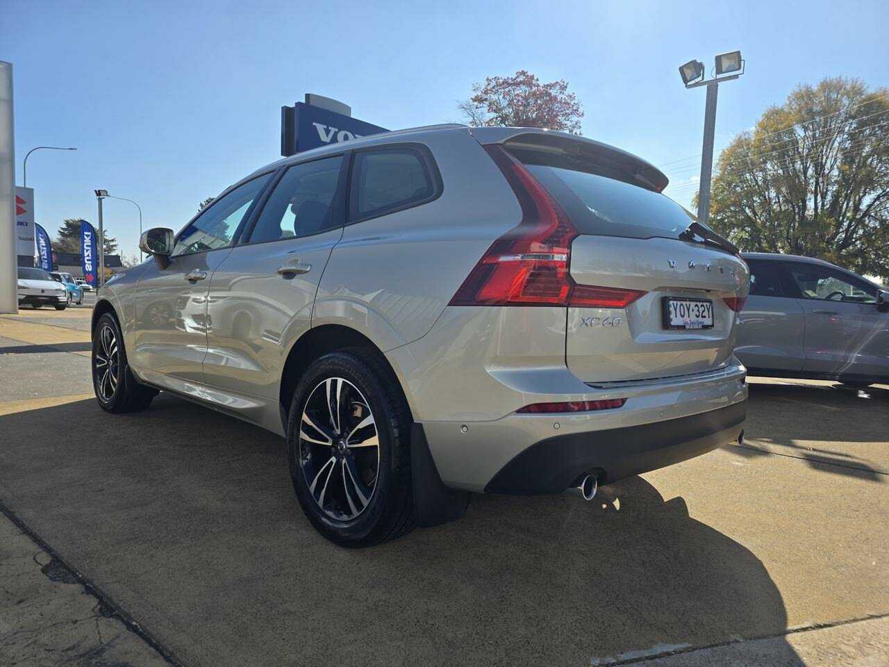 Volvo  XC60 T5 Momentum