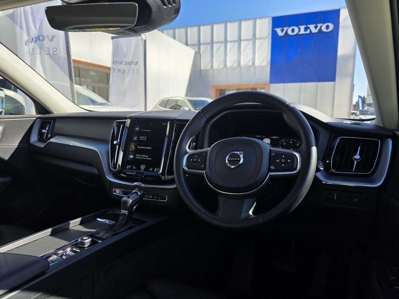 Volvo  XC60 T5 Momentum