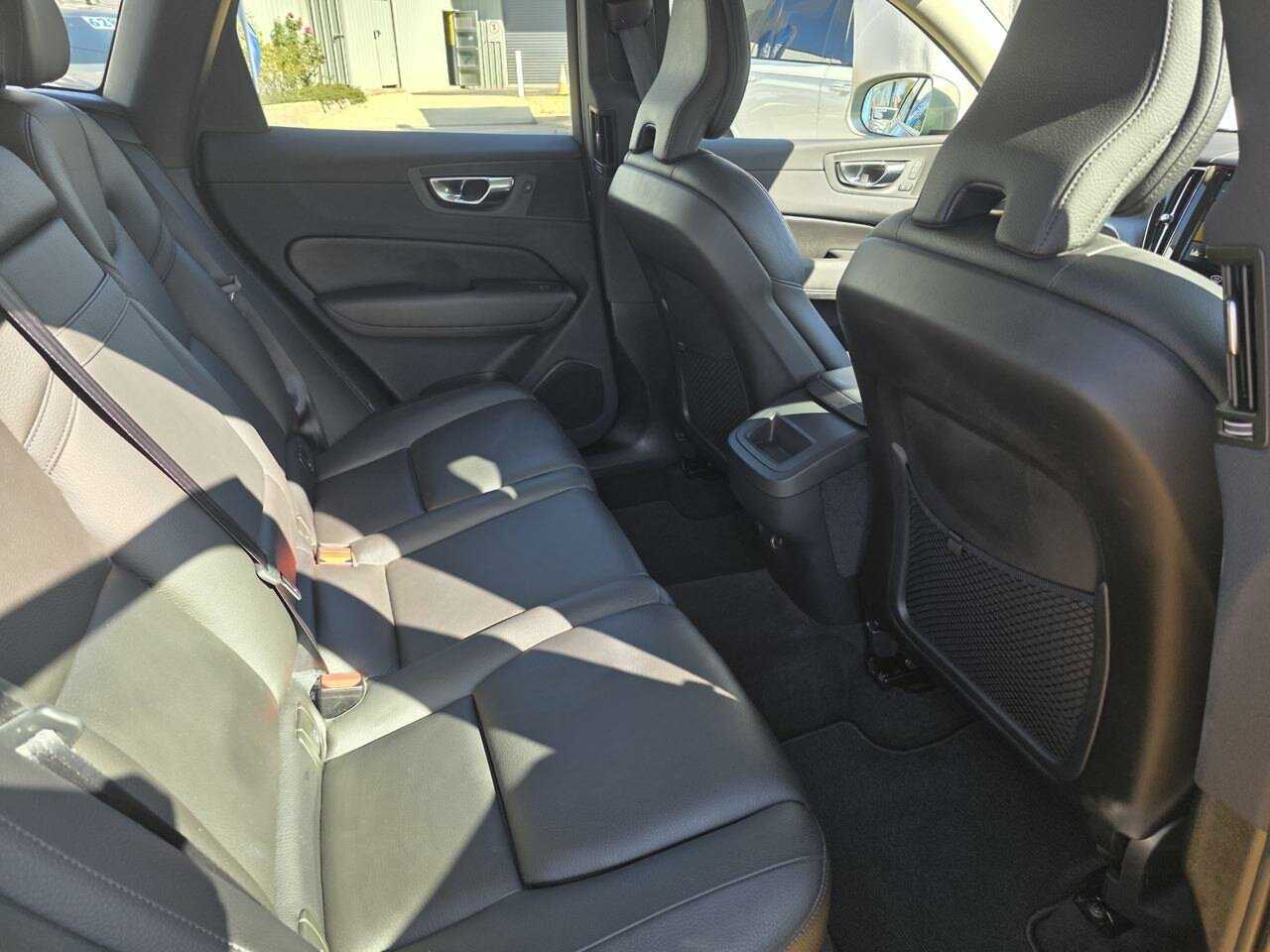 Volvo  XC60 T5 Momentum