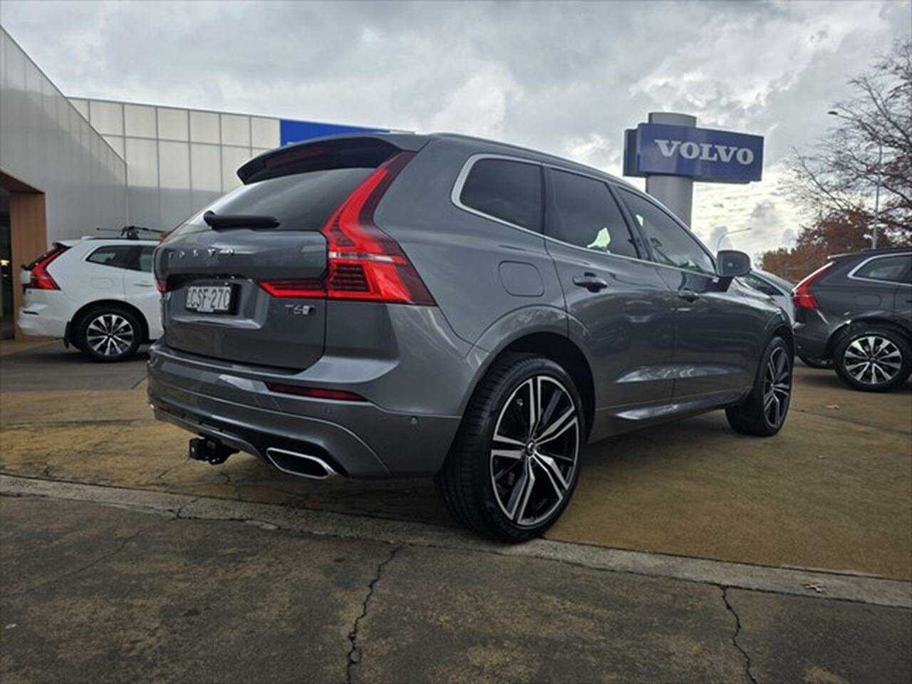 Volvo  XC60 T6 R-Design