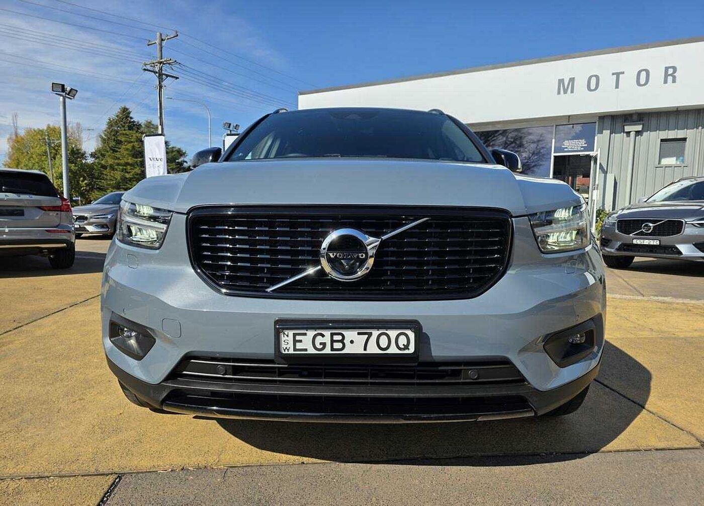 Volvo  XC40 T5 R-Design AWD