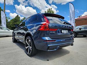 Volvo  XC60 Recharge R-Design, T8 AWD plug-in hybrid