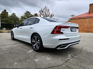 Volvo  Z Series MY20 T5 Geartronic AWD R-Design