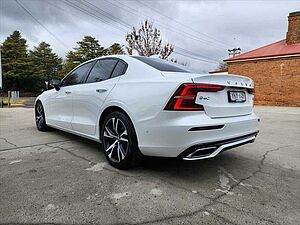 Volvo  Z Series MY20 T5 Geartronic AWD R-Design