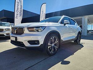 Volvo  XC40 Inscription, T4 Petrol AWD (140 kW)