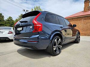Volvo  XC90 Recharge Ultimate, T8 AWD plug-in hybrid, Electric/Petrol, Dark, 7 Seats