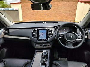 Volvo  XC90 Recharge Ultimate, T8 AWD plug-in hybrid, Electric/Petrol, Dark, 7 Seats