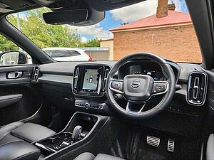 Volvo  XC40 Recharge R-Design, T5 Plug-In Hybrid (132+60 kW)
