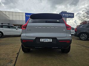 Volvo  XC40 Recharge R-Design, T5 Plug-In Hybrid (132+60 kW)