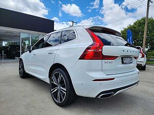 Volvo  XC60 D5 R-Design