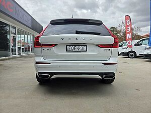 Volvo  XC60 D5 R-Design