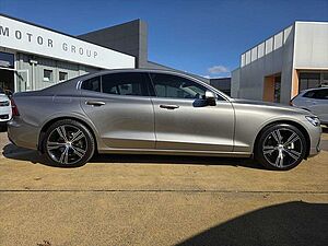 Volvo  S60 Inscription, B5 AWD mild hybrid