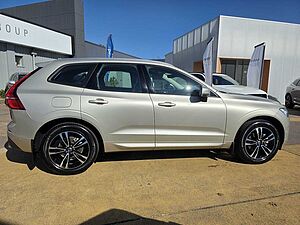Volvo  XC60 T5 Momentum