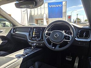 Volvo  XC60 T6 R-Design