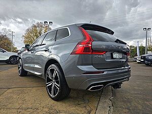 Volvo  XC60 T6 R-Design