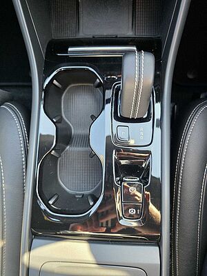 Volvo  XC40 T5 R-Design AWD