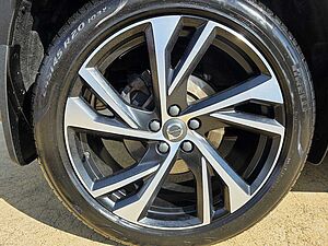Volvo  XC40 T5 R-Design AWD