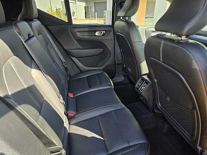 Volvo  XC40 T5 R-Design AWD