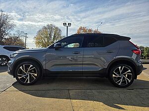 Volvo  XC40 T5 R-Design AWD