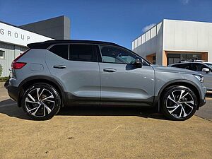 Volvo  XC40 T5 R-Design AWD