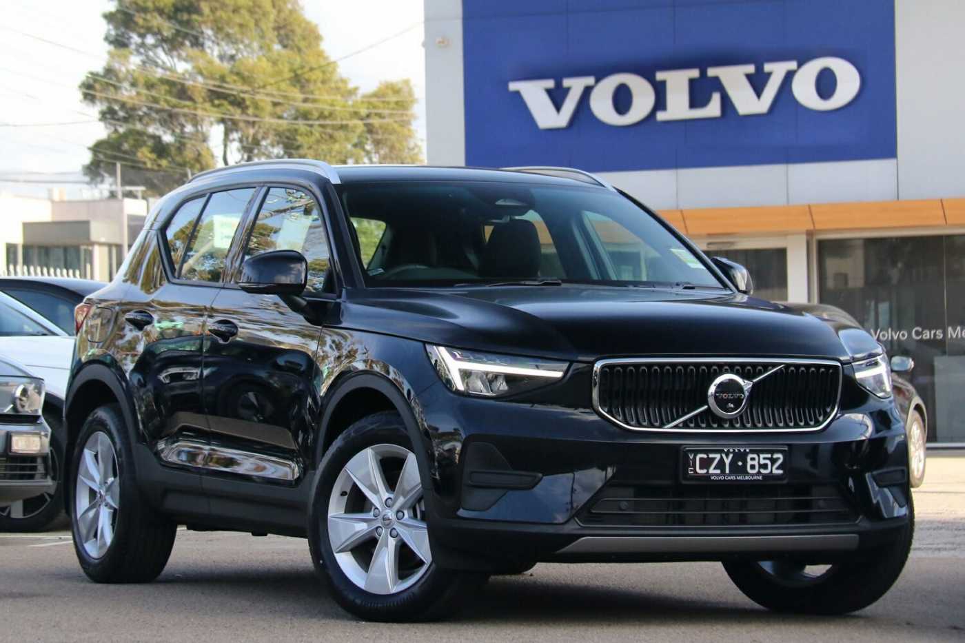 Volvo  XC40 Plus, B4 Mild Hybrid, Petrol