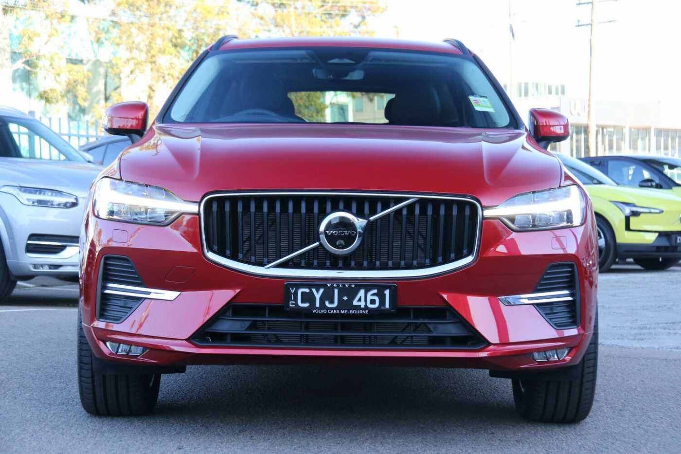 Volvo  XC60 Plus, B5 Mild Hybrid, Petrol