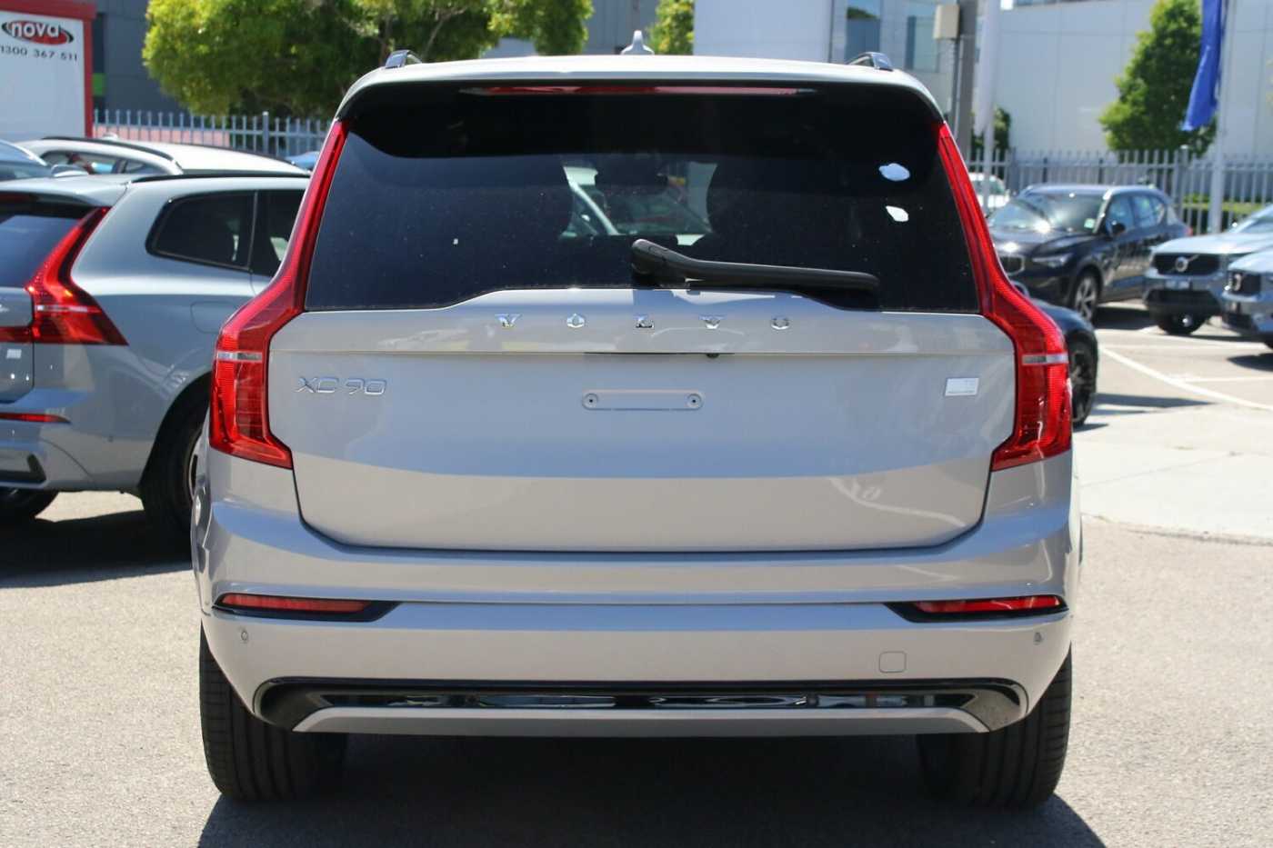 Volvo  XC90 Recharge Ultimate, T8 AWD Plug-in hybrid, Electric/Petrol, Dark, 7 Seats