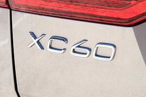 Volvo  XC60 Ultimate, B5 Mild Hybrid, Petrol, Bright