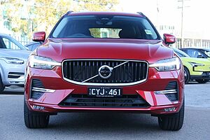 Volvo  XC60 Plus, B5 Mild Hybrid, Petrol