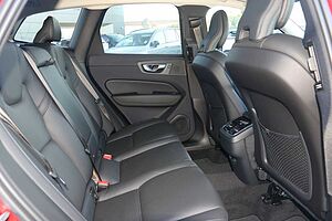 Volvo  XC60 Plus, B5 Mild Hybrid, Petrol