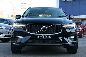 Volvo  XC60 Plus, B5 Mild Hybrid, Petrol