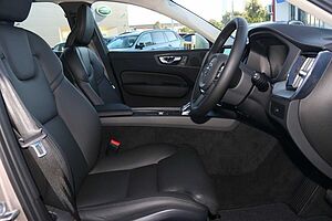 Volvo  XC60 Ultimate, B5 Mild Hybrid, Petrol, Bright