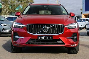 Volvo  XC60 Plus, B5 Mild Hybrid, Petrol