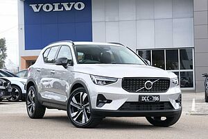 Volvo  XC40 Ultimate, B5 Mild Hybrid, Petrol, Dark