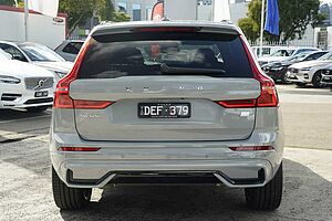 Volvo  XC60 Recharge Ultimate, T8 AWD Plug-in hybrid, Electric/Petrol, Dark