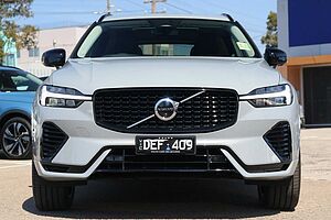 Volvo  XC60 Recharge Plus, T8 AWD Plug-in hybrid, Electric/Petrol, Dark