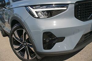 Volvo  XC40 Ultimate, B5 Mild Hybrid, Petrol, Dark