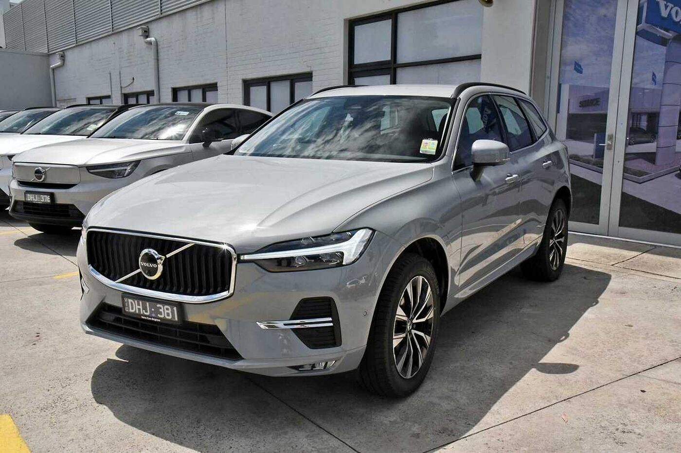 Volvo  XC60 Plus, B5 AWD Mild hybrid, Petrol