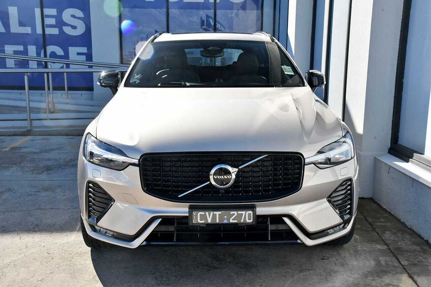 Volvo  XC60 Ultimate, B6 Mild Hybrid, Petrol, Dark