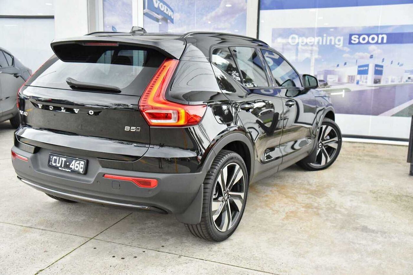 Volvo  XC40 Ultimate, B5 Mild Hybrid, Petrol, Dark