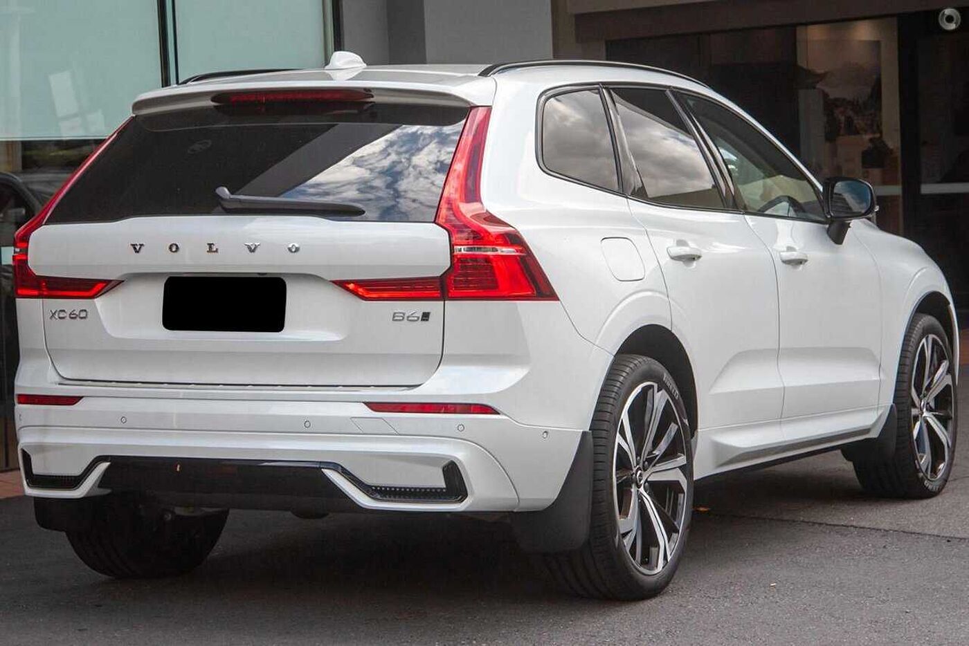 Volvo  XC60 Ultimate, B6 Mild Hybrid, Petrol, Dark